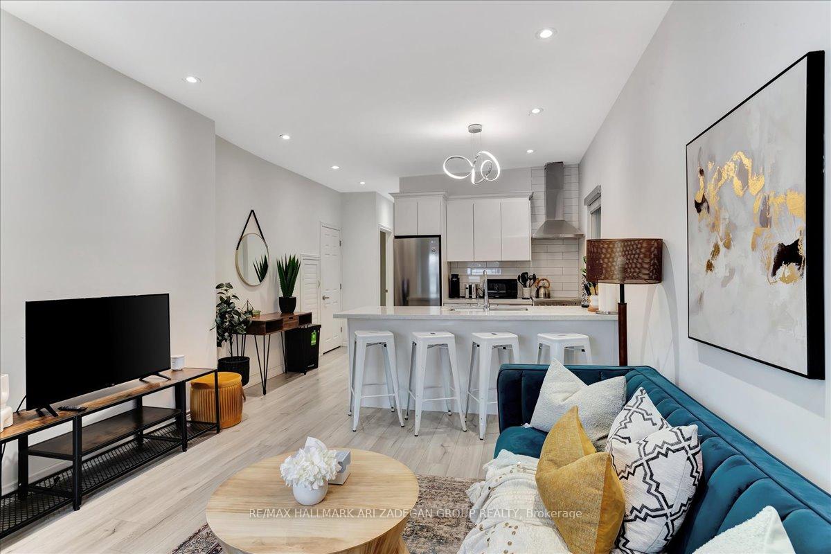 138-booth-avenue-toronto-ontario-e13074114