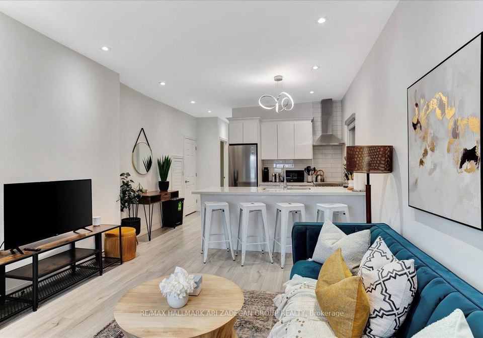 138-booth-avenue-toronto-ontario-e13074114