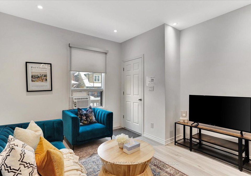138-booth-avenue-toronto-ontario-e13074114