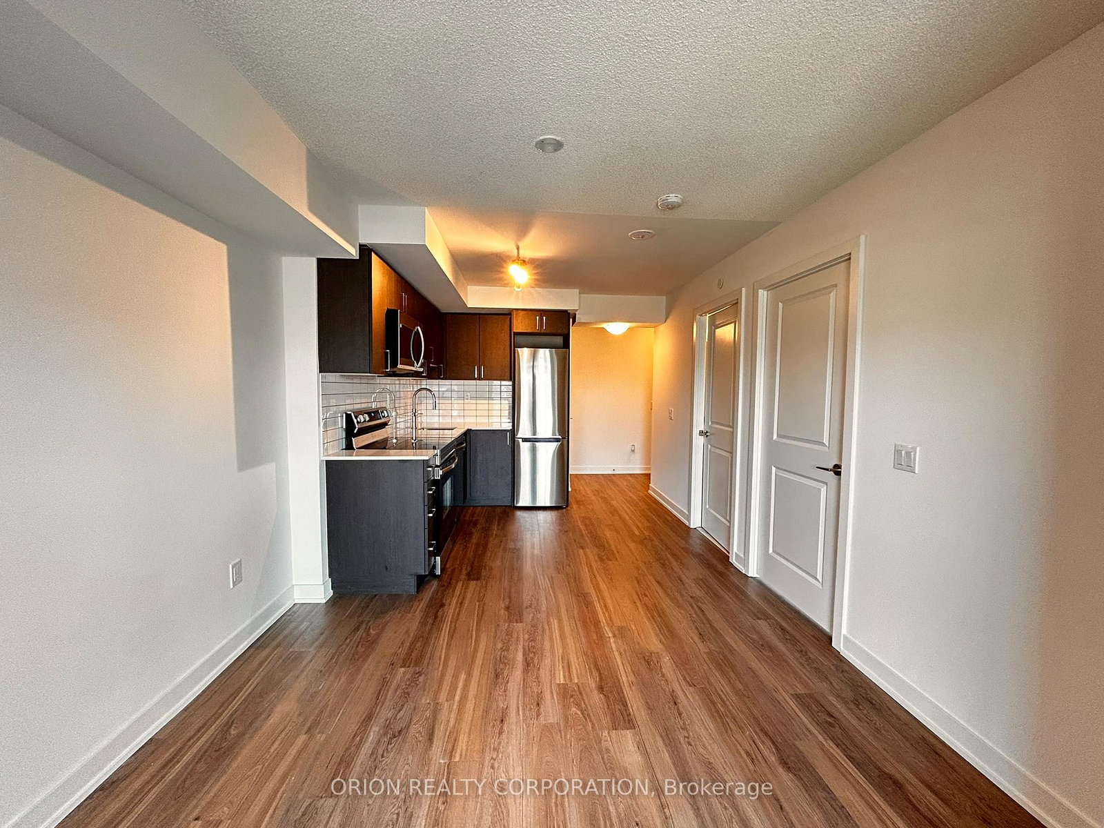 1010-sandy-beach-road-pickering-ontario-e13074436