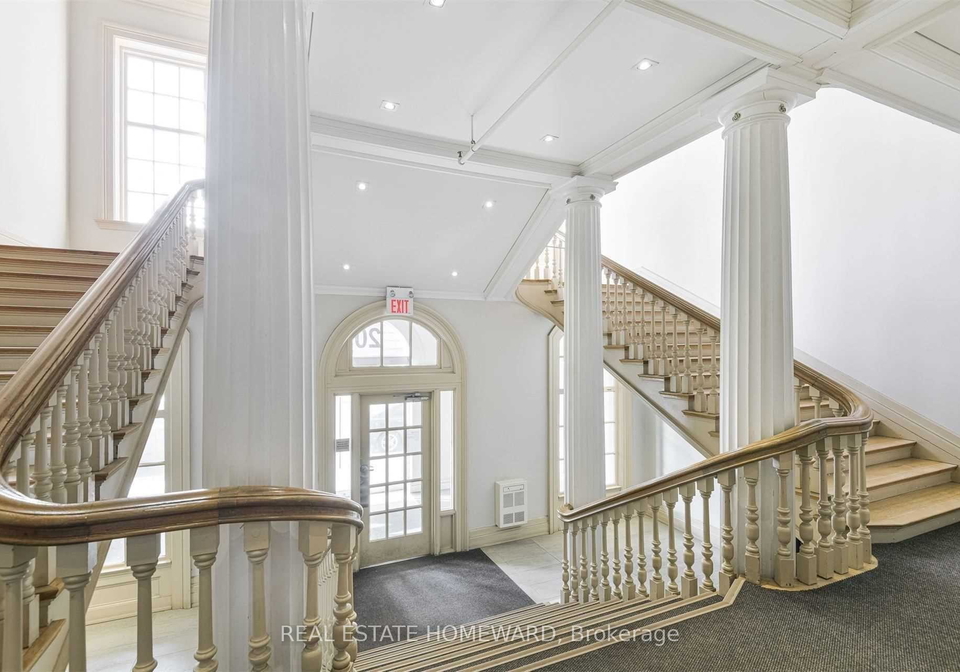 201-carlaw-avenue-toronto-ontario-e13074532