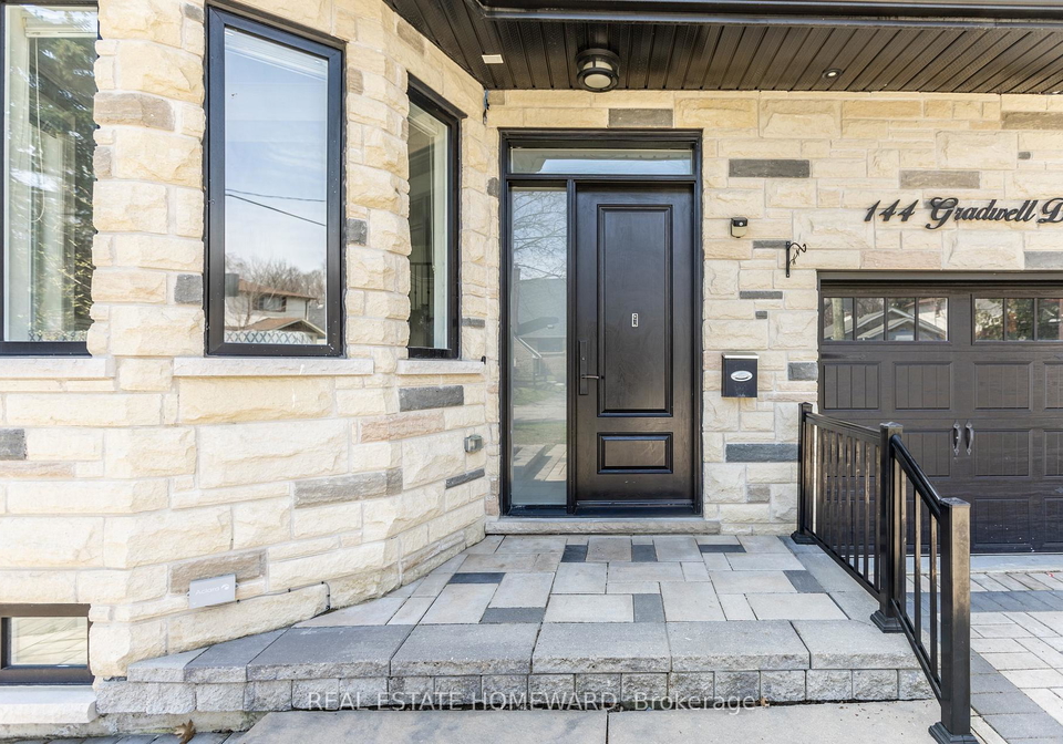 144-gradwell-drive-scarborough-ontario-e13074898