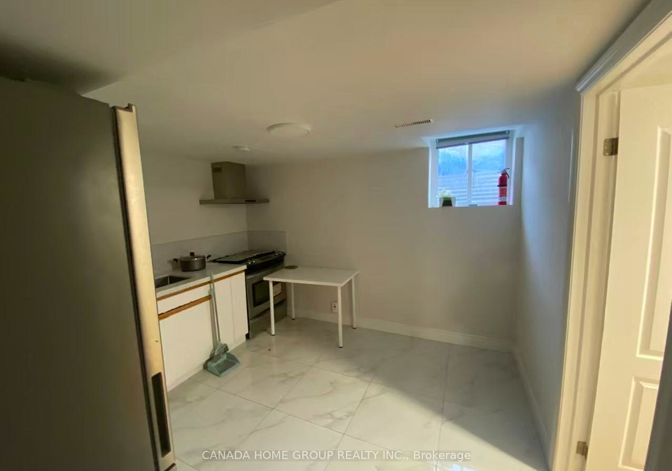 91-bushmills-square-scarborough-ontario-e13075116