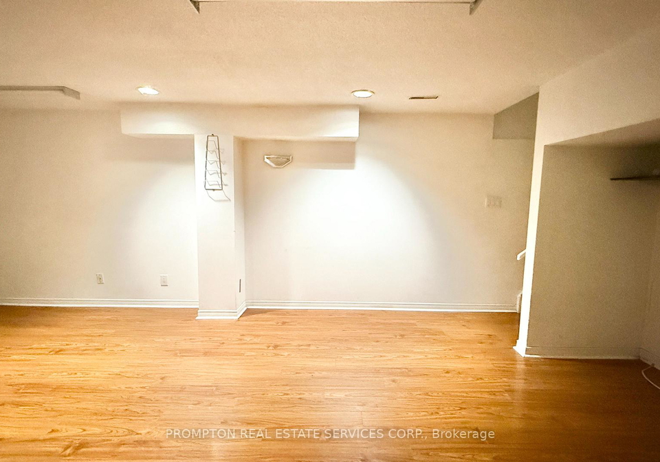 235-roxanne-crescent-scarborough-ontario-e13075130