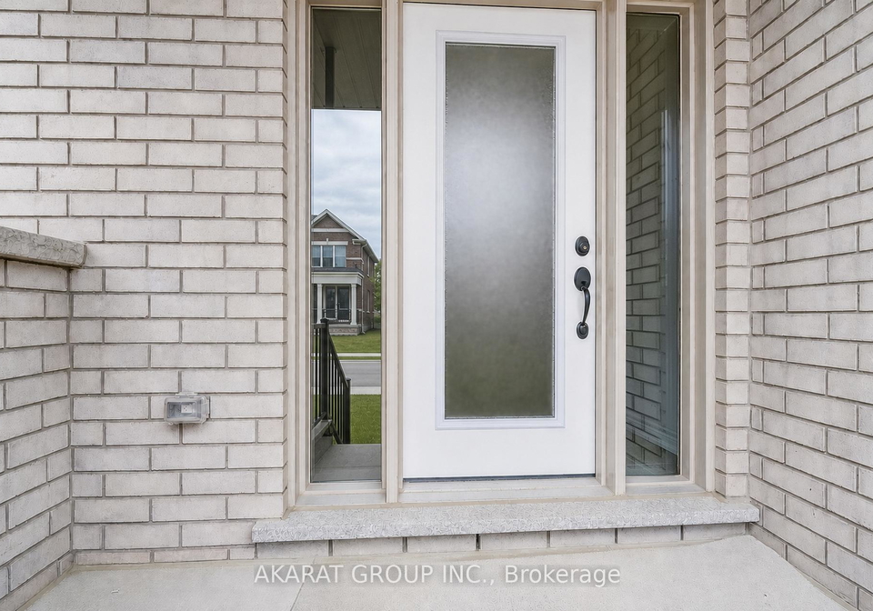 124-armilia-place-whitby-ontario-e13075132