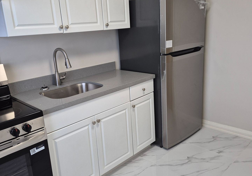1066-coxwell-avenue-east-york-ontario-e13075142
