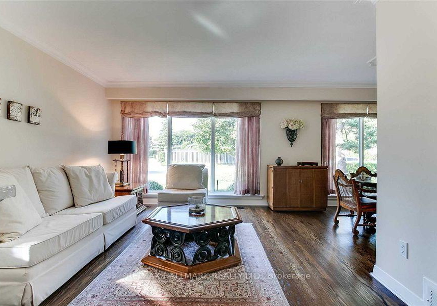 29-lynn-gate-crescent-scarborough-ontario-e13075344