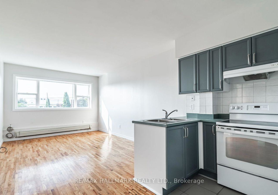 2831-kingston-road-scarborough-ontario-e13075426