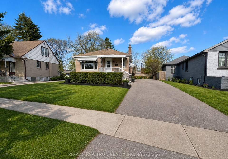 16-forest-road-ajax-ontario-e13076122