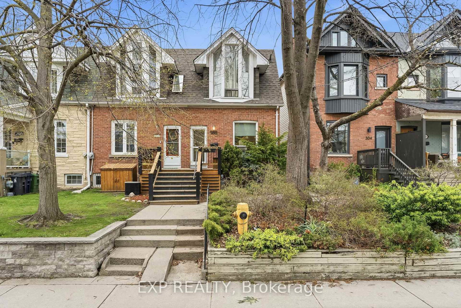 302-bain-avenue-toronto-ontario-e13076560