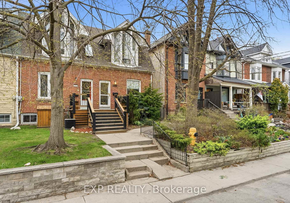 302-bain-avenue-toronto-ontario-e13076560