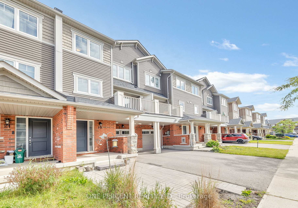 19-nearco-crescent-oshawa-ontario-e13076682