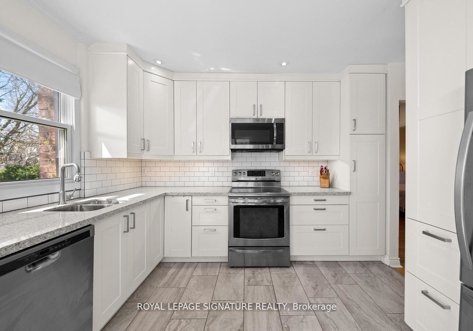 8-wolcott-avenue-scarborough-ontario-e13077040