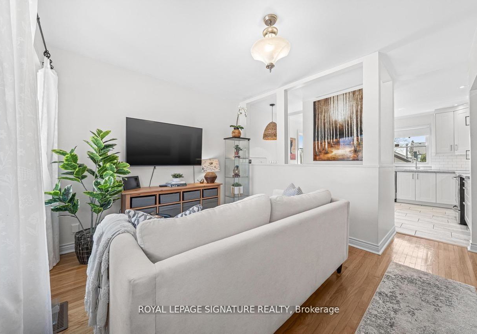 8-wolcott-avenue-scarborough-ontario-e13077040