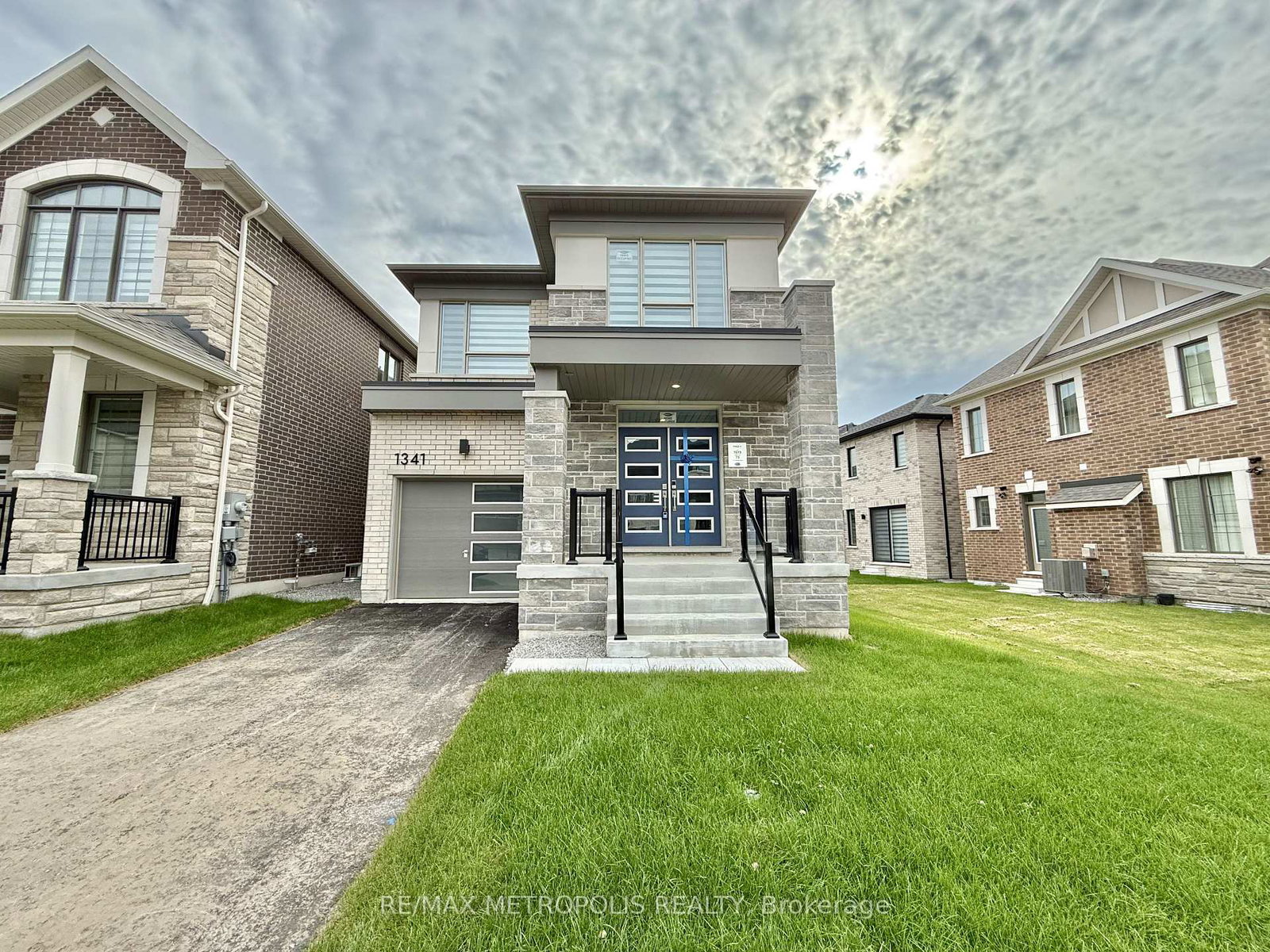 1341-glamorgan-manor-pickering-ontario-e13078642