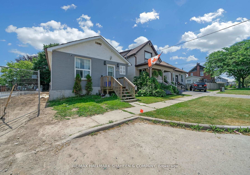 203-quebec-street-oshawa-ontario-e13080618