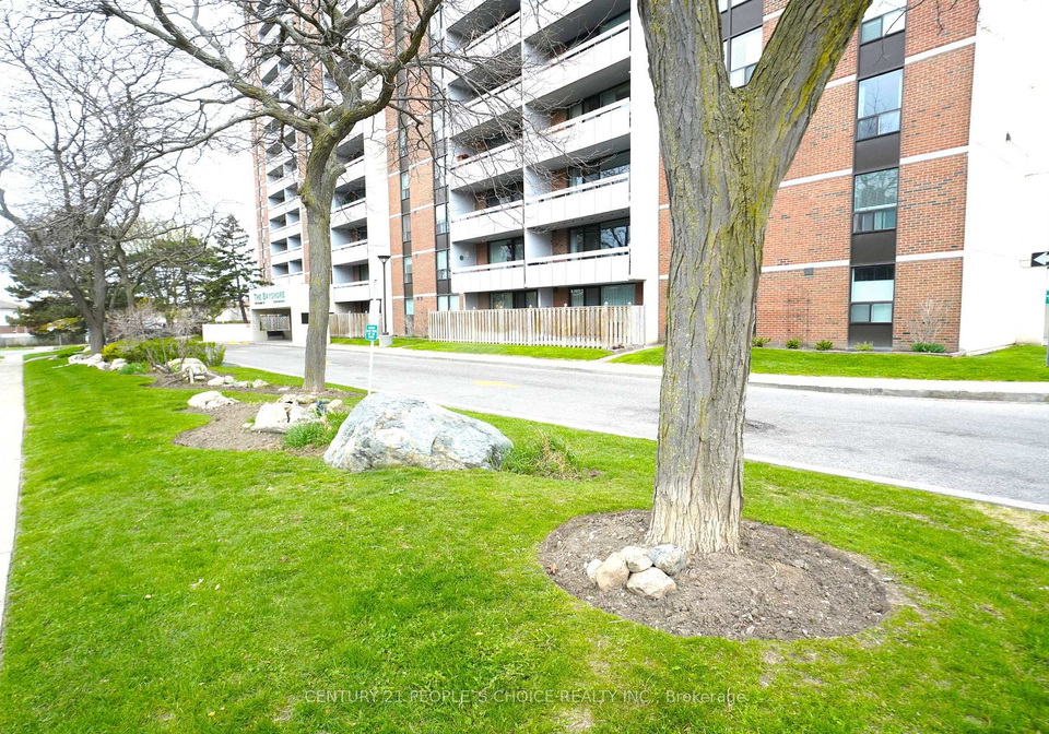 1210-radom-street-pickering-ontario-e13080944
