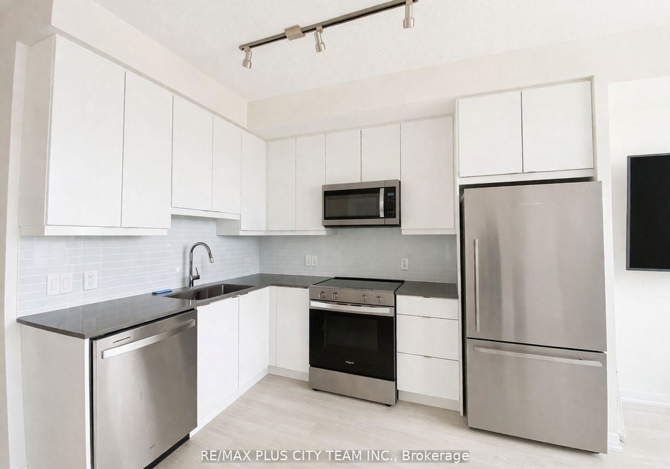 3270-sheppard-avenue-e-scarborough-ontario-e13081230