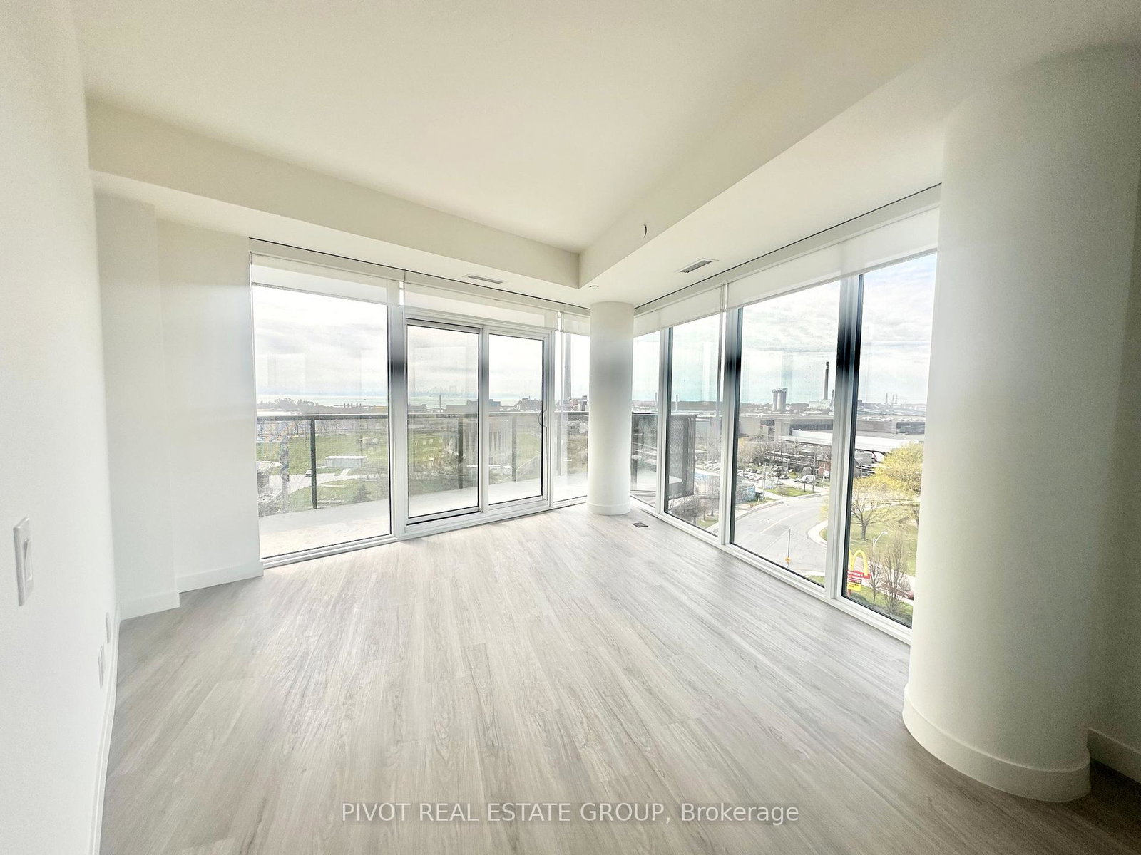 1050-eastern-avenue-toronto-ontario-e13081594