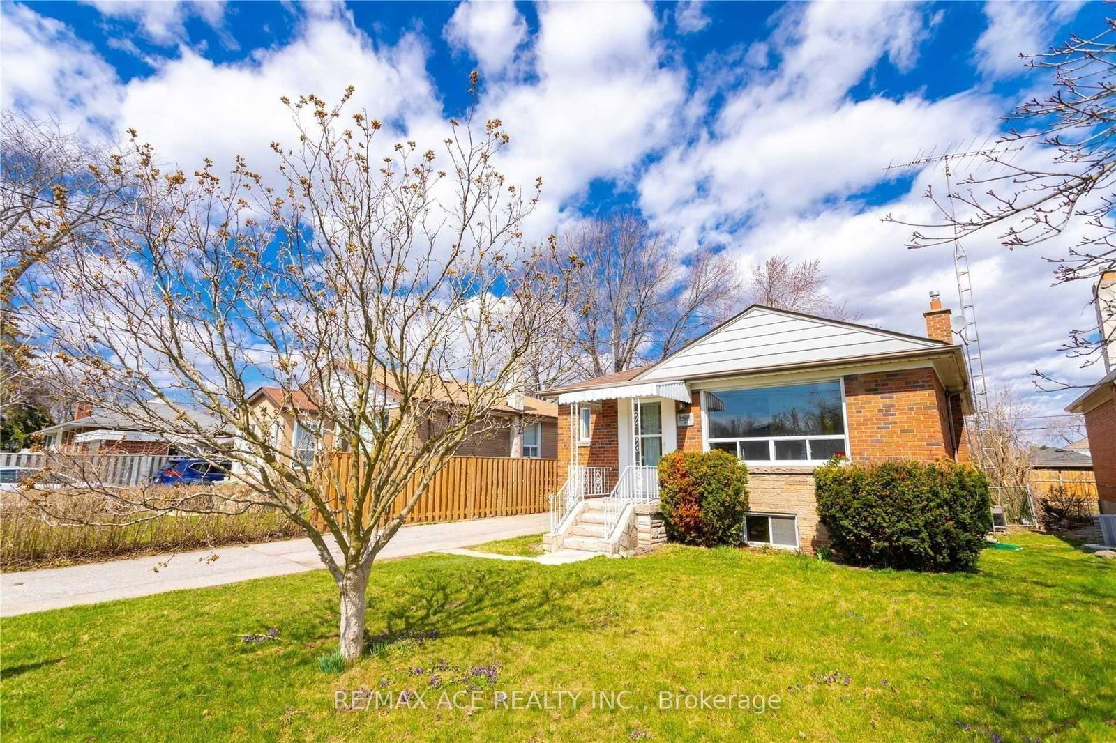 6-strode-drive-scarborough-ontario-e13081778