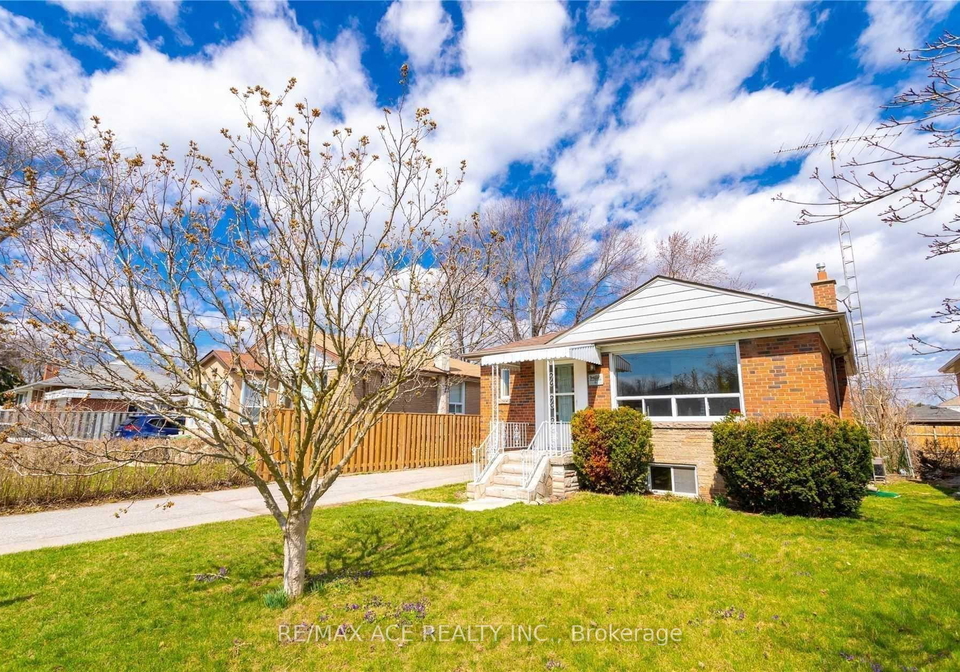 6-strode-drive-scarborough-ontario-e13081778