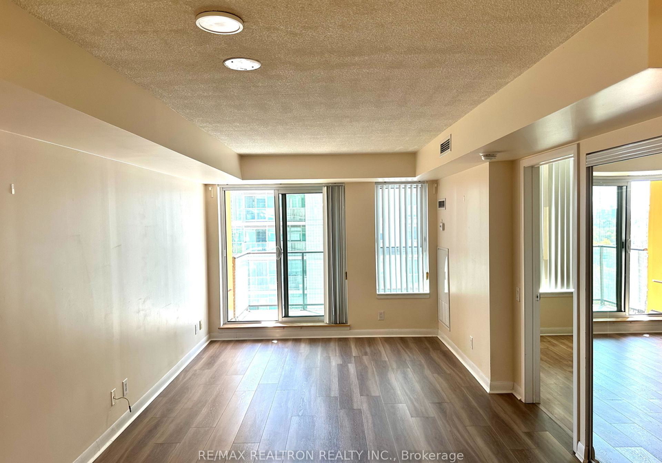 25-town-centre-court-scarborough-ontario-e13082218