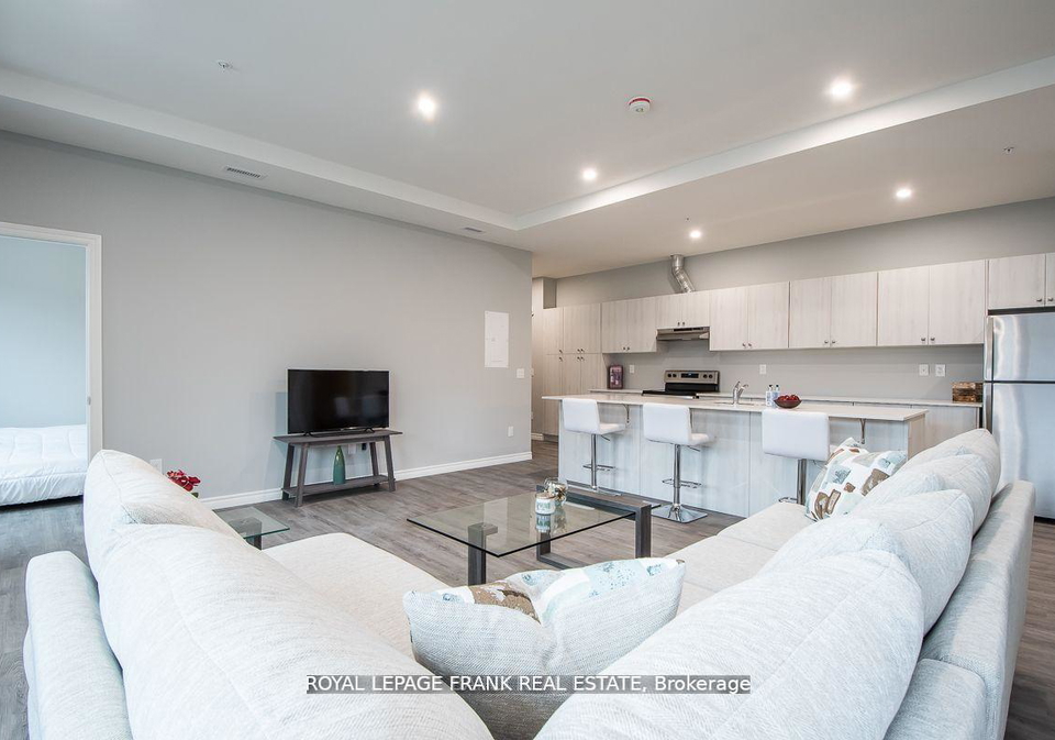 513-dundas-street-e-whitby-ontario-e13082794