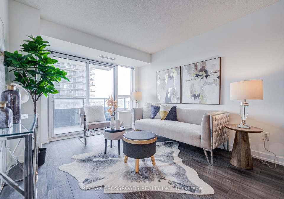 1455-celebration-drive-pickering-ontario-e13083708