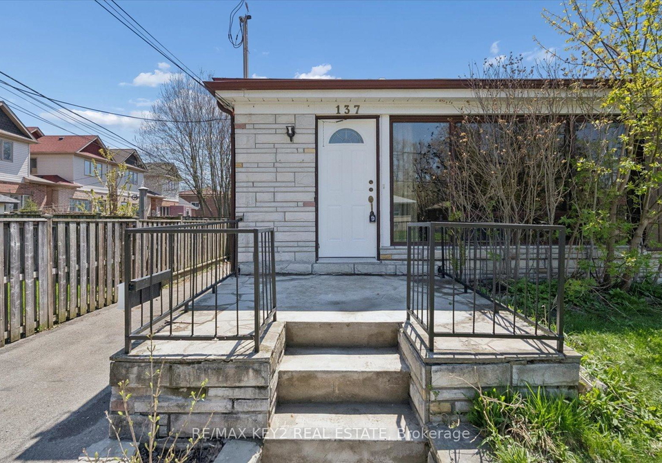 137-newlands-avenue-scarborough-ontario-e13083958