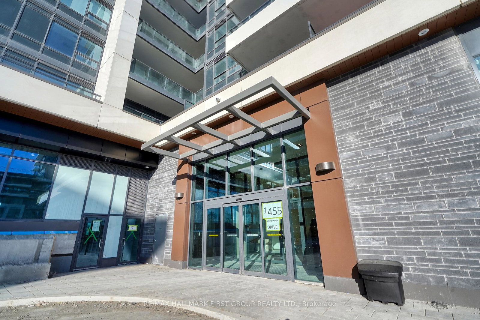 1455-celebration-drive-pickering-ontario-e13084400