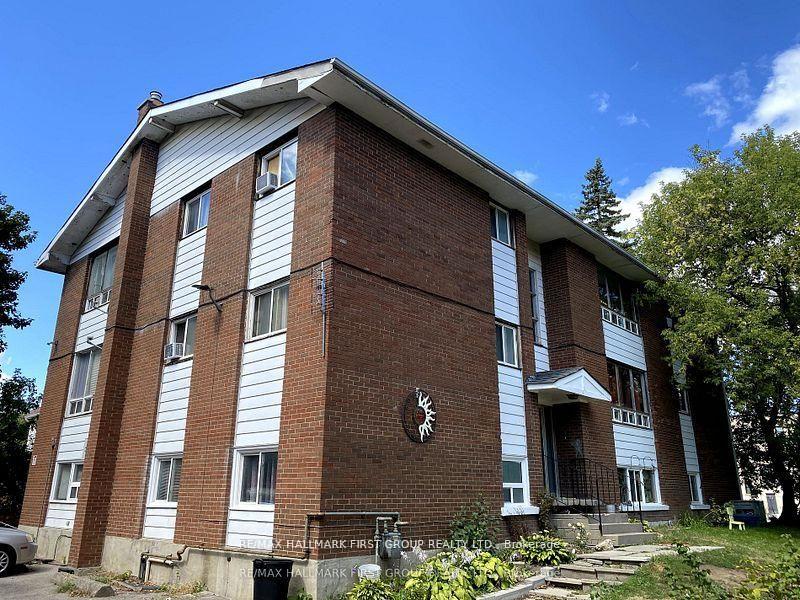 11-fairbanks-street-oshawa-ontario-e13084638