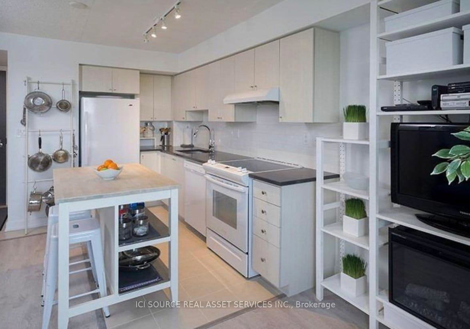 1346-danforth-road-scarborough-ontario-e13085226
