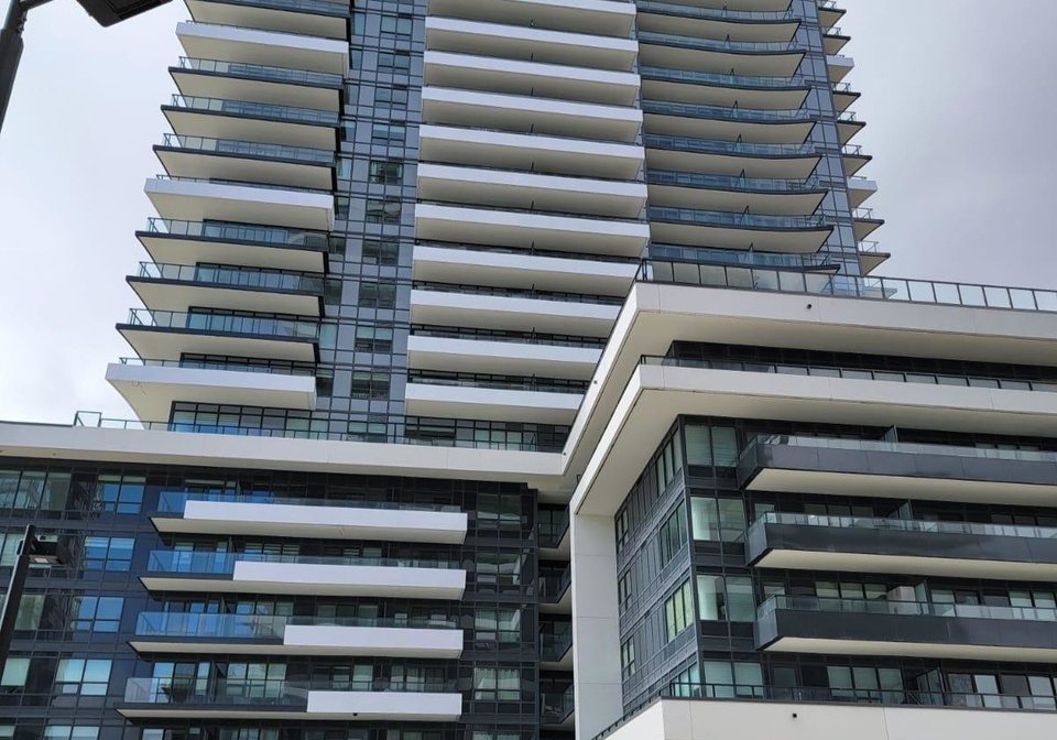 1435-celebration-drive-pickering-ontario-e13085274
