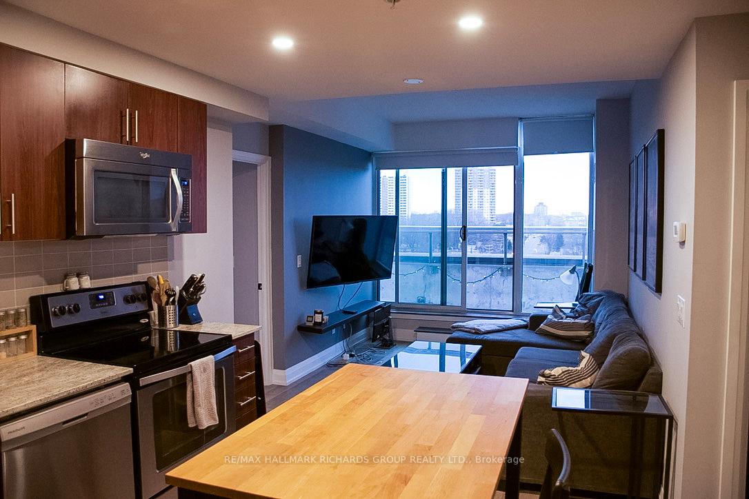 3520-danforth-avenue-scarborough-ontario-e13086450