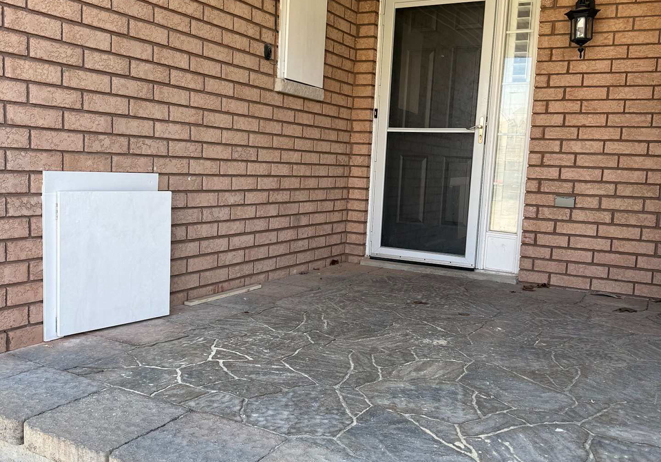 123-kirkland-place-whitby-ontario-e13086904