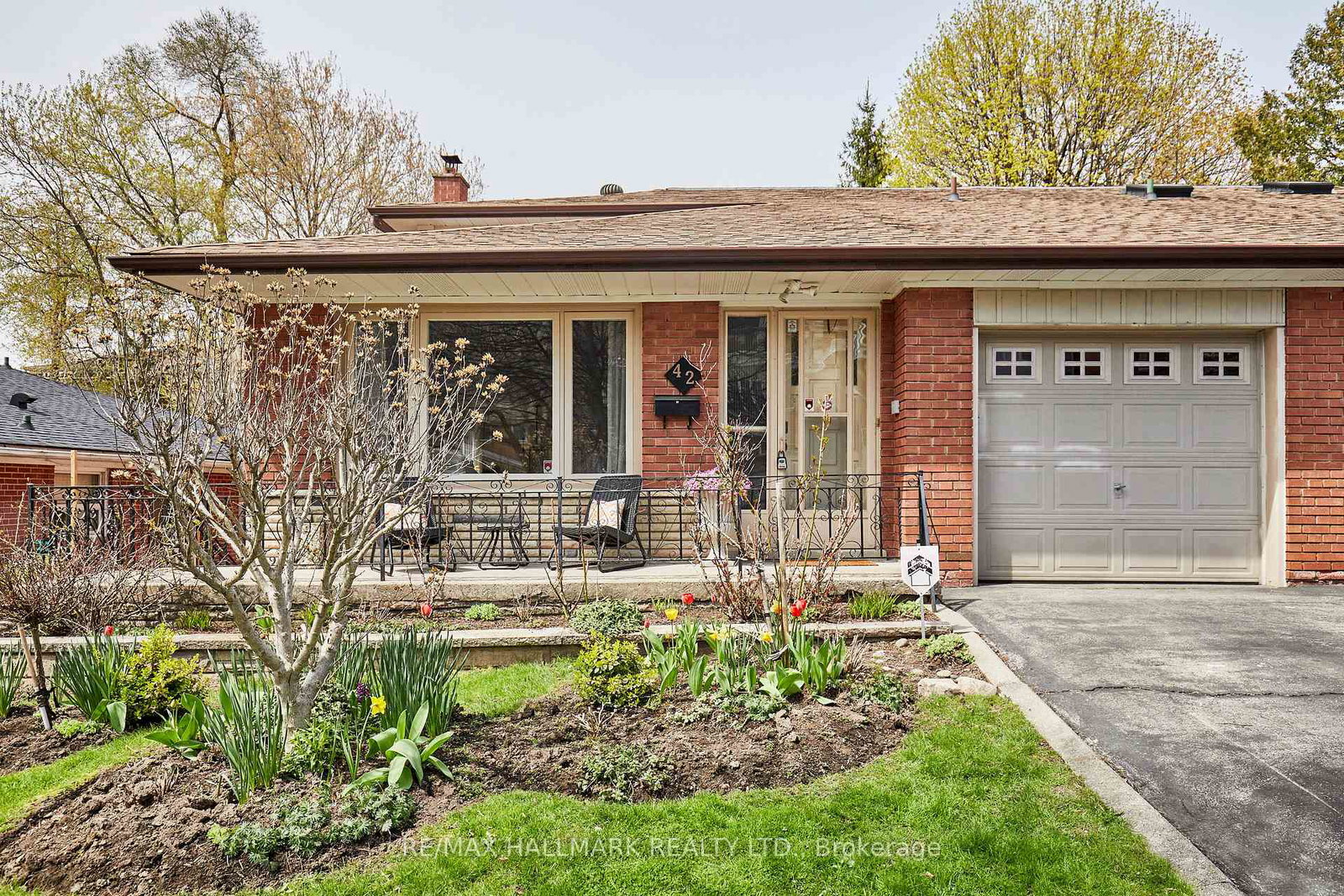 42-halsey-avenue-east-york-ontario-e13087914