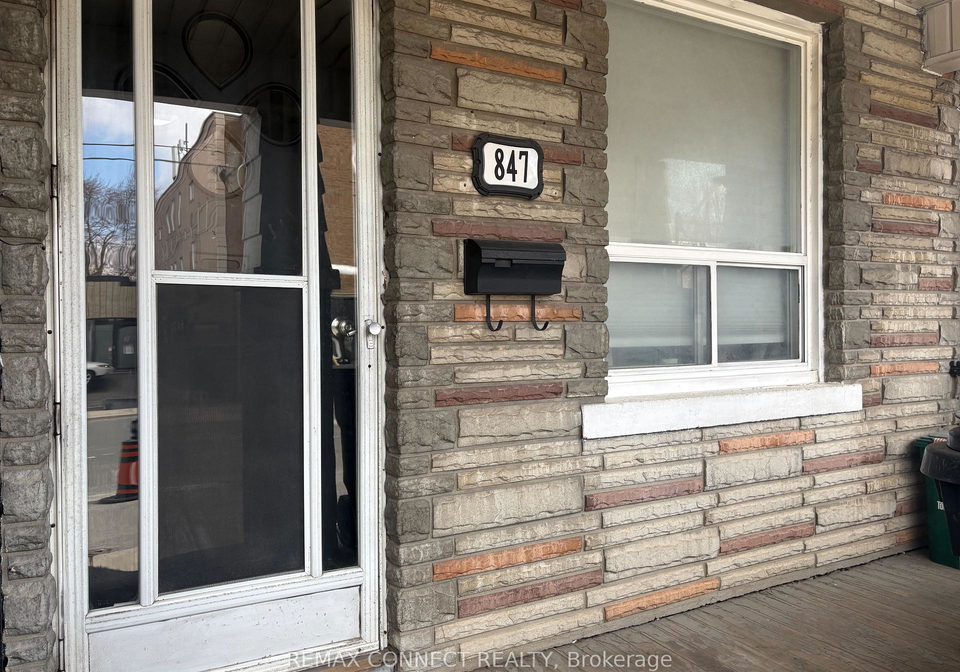 847-pape-avenue-east-york-ontario-e13088170
