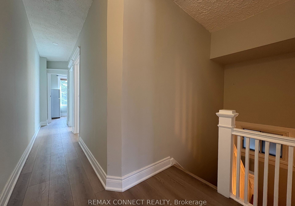 847-pape-avenue-east-york-ontario-e13088170