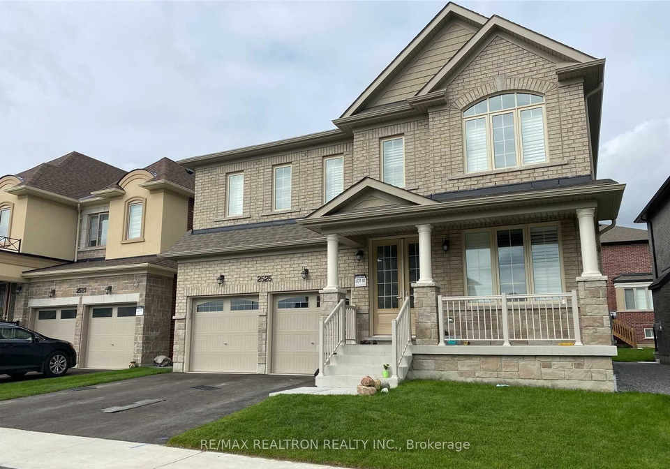 2525-florentine-place-pickering-ontario-e13088370