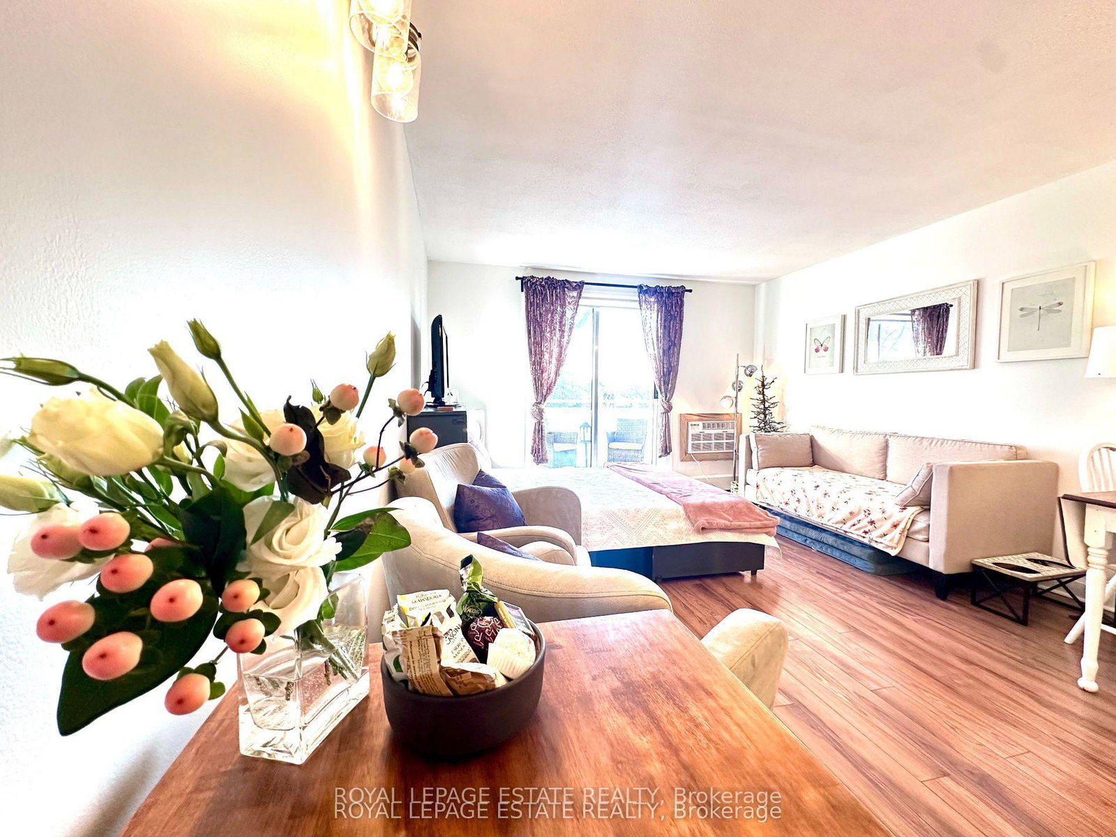 123-woodbine-avenue-toronto-ontario-e13088406