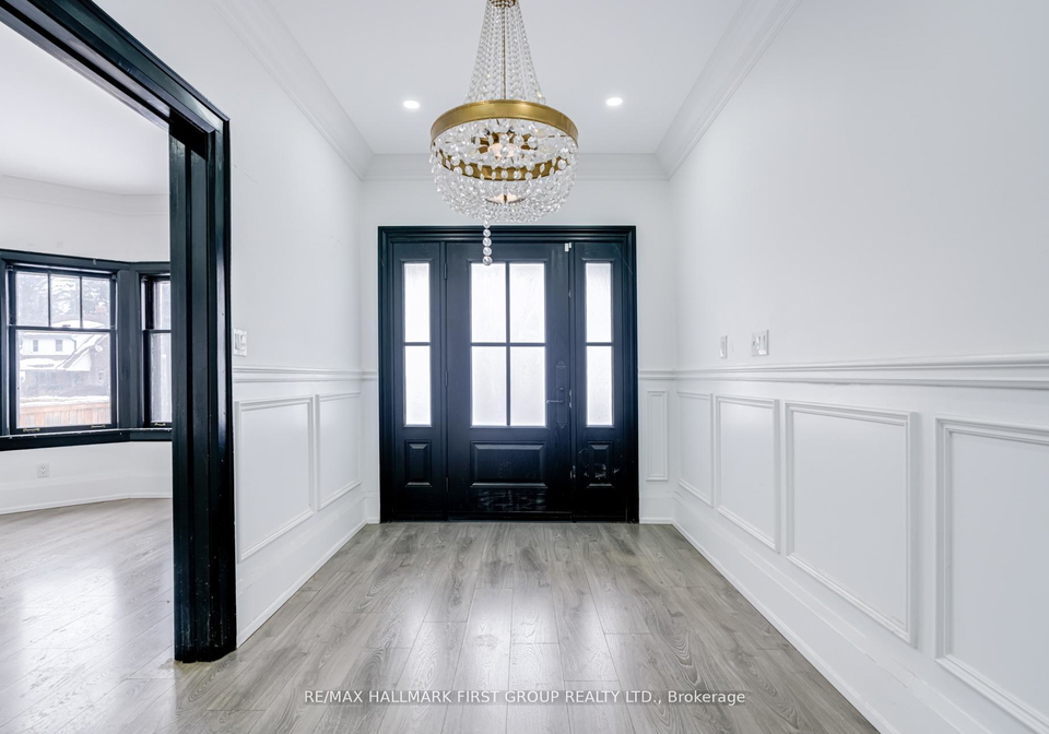 512-simcoe-street-n-oshawa-ontario-e13089484