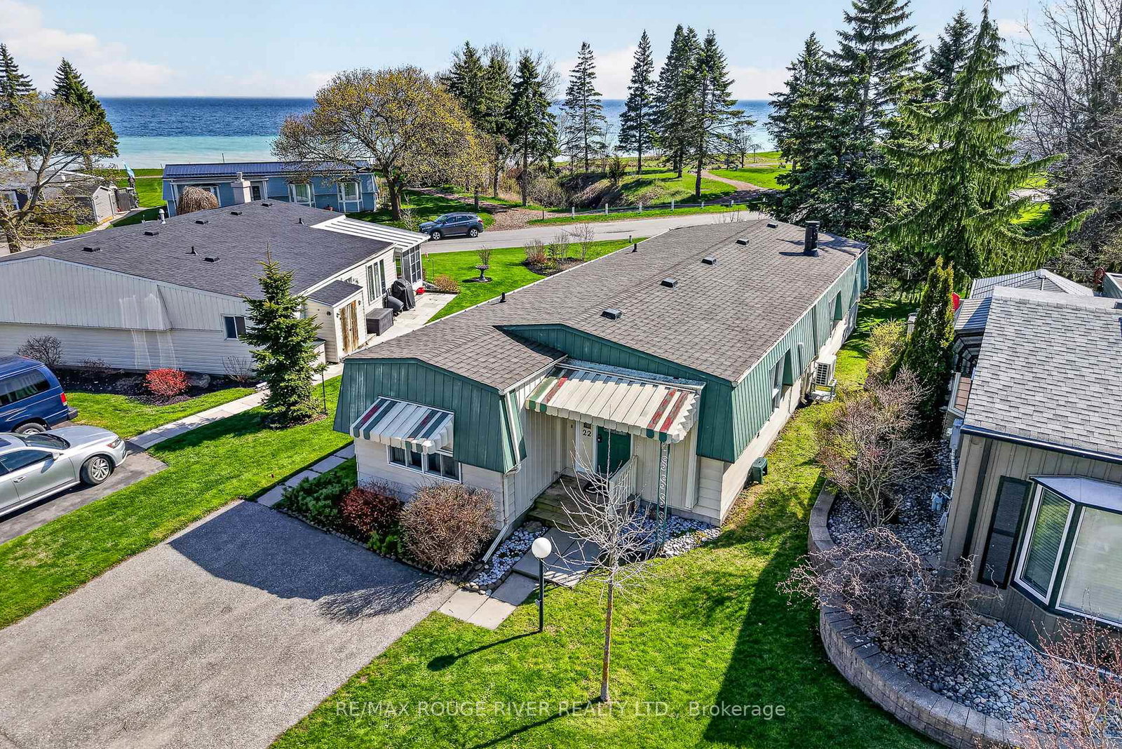 22-eastbank-road-clarington-ontario-e13090108