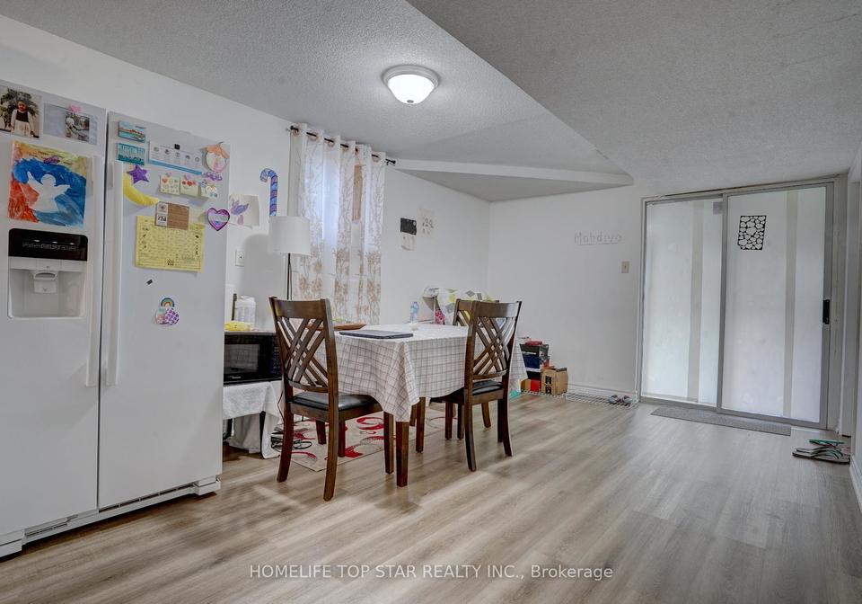 6-cranston-manor-court-scarborough-ontario-e13090316