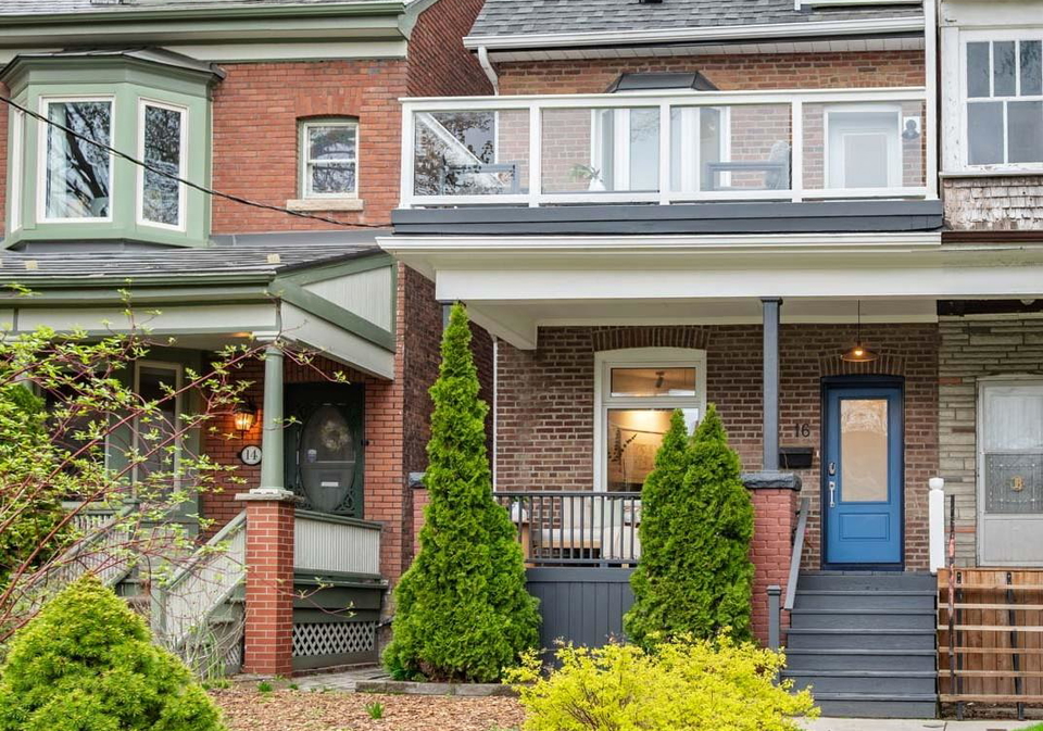 16-bain-avenue-toronto-ontario-e13090380
