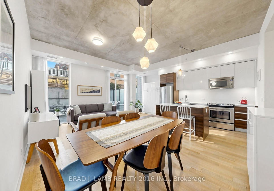 1238-dundas-street-e-toronto-ontario-e13090512