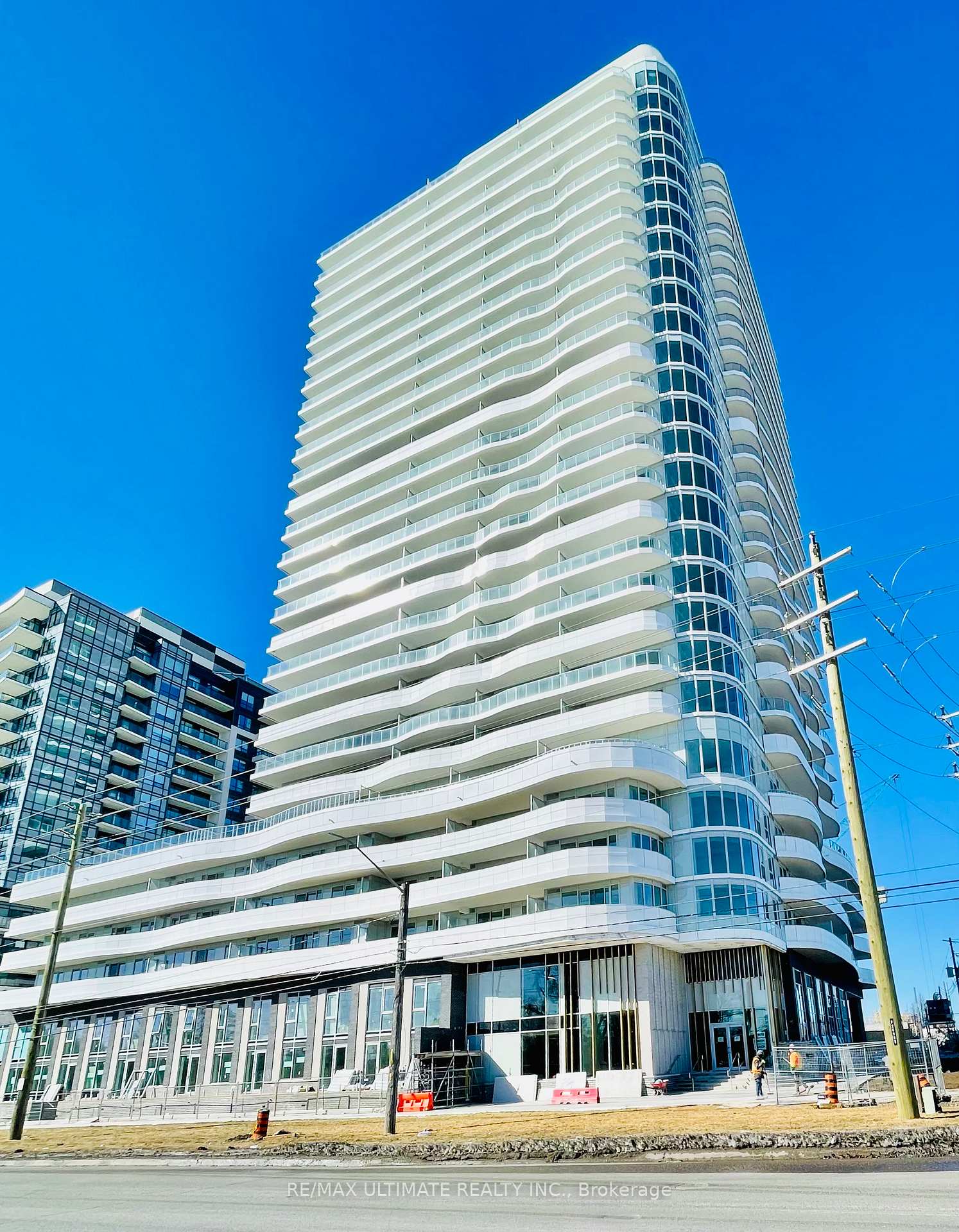 1010-sandy-beach-road-pickering-ontario-e13090650