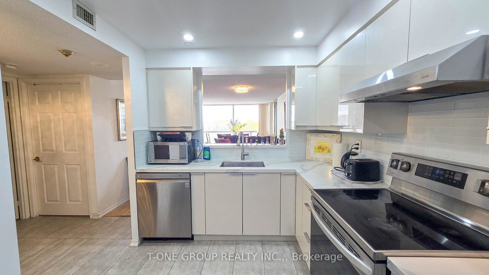 4725-sheppard-avenue-e-scarborough-ontario-e13091174