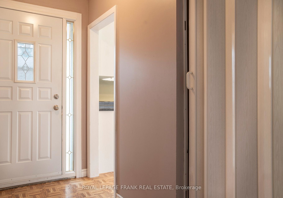25-shoreland-crescent-scarborough-ontario-e13091436