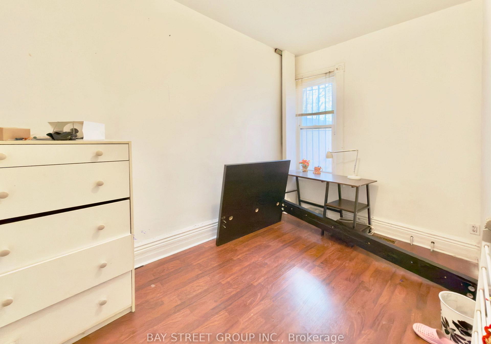 182-boulton-avenue-toronto-ontario-e13091692