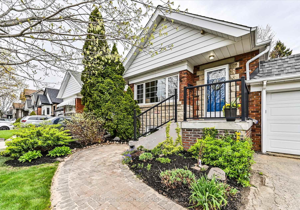 218-glenwood-crescent-east-york-ontario-e13092908